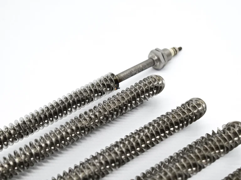 Rippenrohrheizkörper an Anwendung angepasst